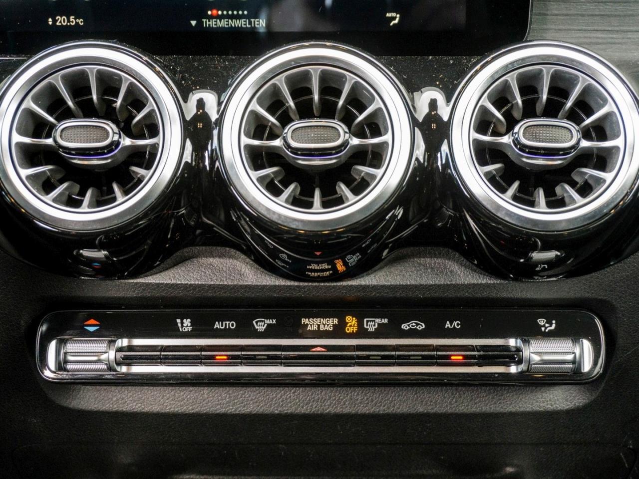 Mercedes-Benz GLB 220 d 4M AMG Night Panorama 7-Sitzer 360°