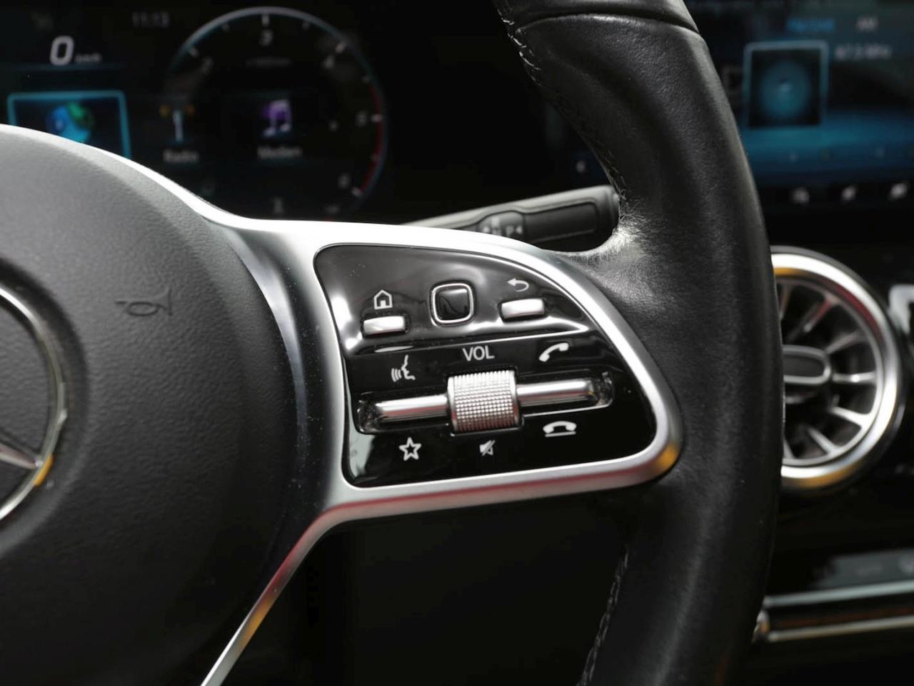 Mercedes-Benz GLB 220 d 4M Progressive MBUXNavi+ EasyPack 360°