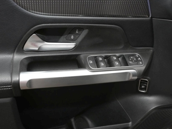 Mercedes-Benz GLB 220 d 4M Progressive MBUXNavi+ EasyPack 360°