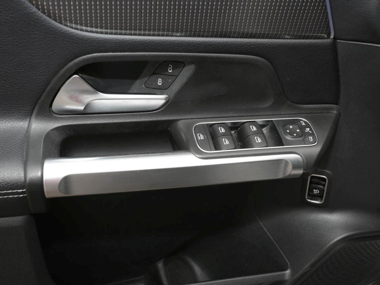 Mercedes-Benz GLB 220 d 4M Progressive MBUXNavi+ EasyPack 360°