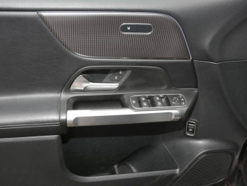 Mercedes-Benz GLB 220 d 4M Progressive MBUXNavi+ EasyPack 360°