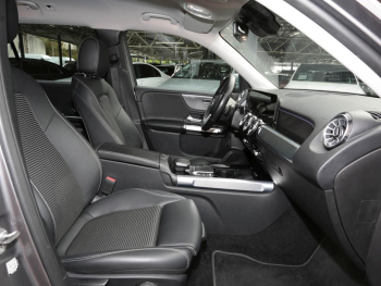 Mercedes-Benz GLB 220 d 4M Progressive MBUXNavi+ EasyPack 360°