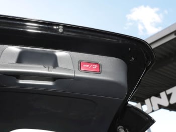 Mercedes-Benz GLB 220 d 4M Progressive MBUX Navi 360° SpiegelP