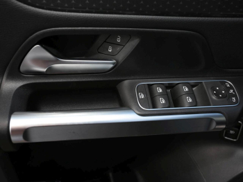 Mercedes-Benz GLB 220 d 4M Progressive MBUX Navi 360° SpiegelP