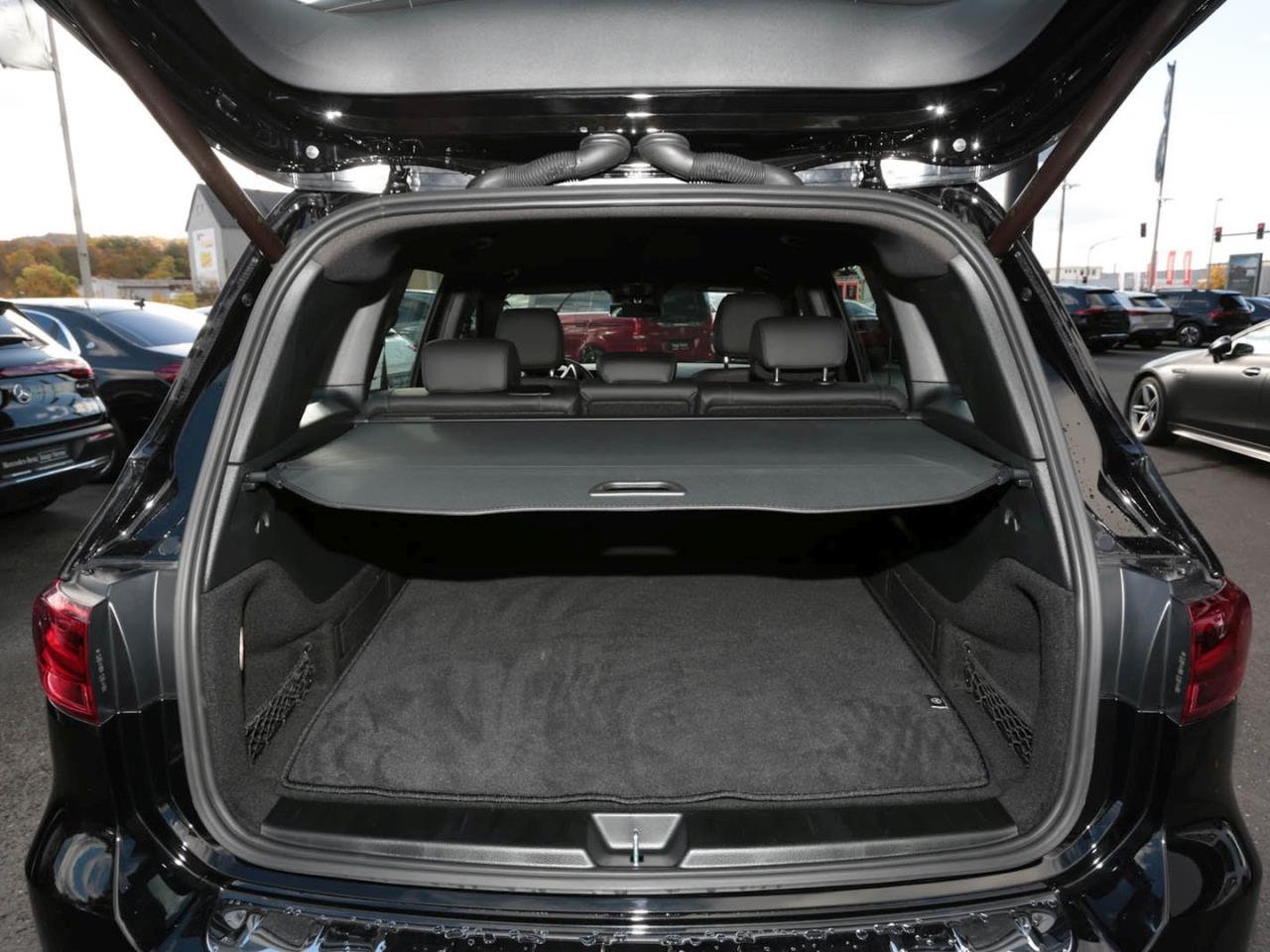 Mercedes-Benz GLB 220 d 4M Progressive MBUX Navi 360° SpiegelP