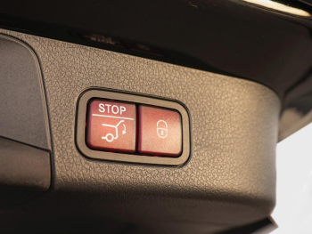 Mercedes-Benz GLB 220 d 4MATIC AMG Night Panorama 360° AHK