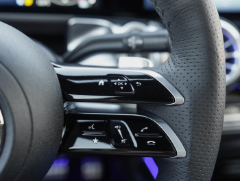 Mercedes-Benz GLB 220 d 4MATIC AMG Night Panorama 360° AHK