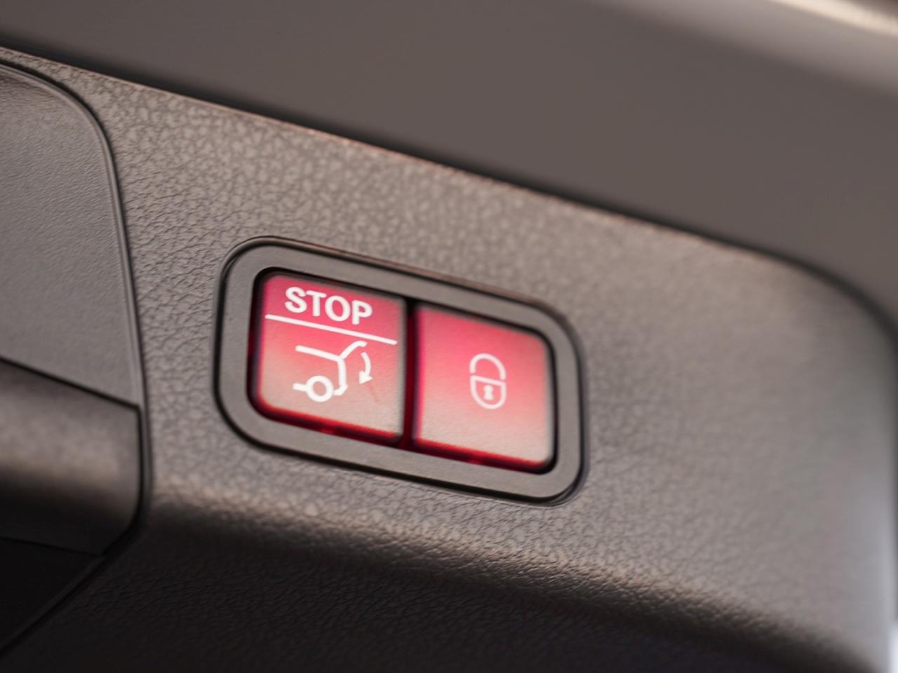 Mercedes-Benz GLB 220 d 4MATIC AMG Night Panorama 360° AHK