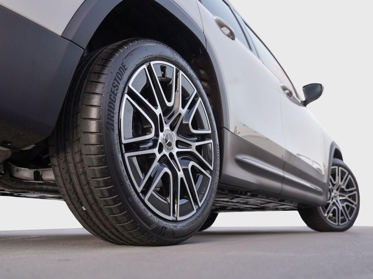 Mercedes-Benz GLB 220 d 4MATIC AMG Night Panorama 360° AHK