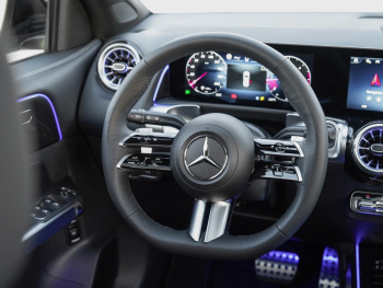 Mercedes-Benz GLB 220 d 4MATIC AMG Night Panorama 360° AHK