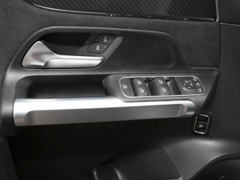 Mercedes-Benz GLB 220 d 4MATIC Night Panorama Distronic 360°