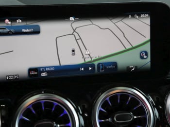 Mercedes-Benz GLB 220 d 4MATIC AMG Night Panorama Kamera AHK