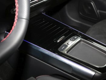 Mercedes-Benz GLB 220 d 4MATIC AMG Night Panorama Kamera AHK