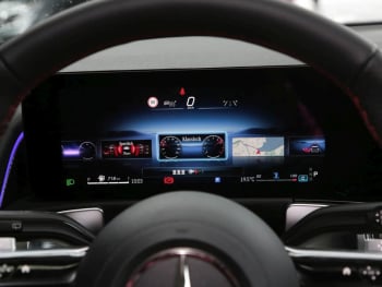 Mercedes-Benz GLB 220 d 4MATIC AMG Night Panorama Kamera AHK