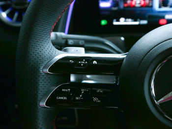 Mercedes-Benz GLB 220 d 4MATIC AMG Night Panorama Kamera AHK