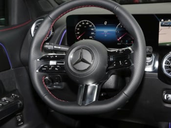 Mercedes-Benz GLB 220 d 4MATIC AMG Night Panorama Kamera AHK