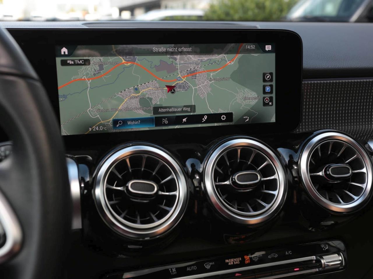 Mercedes-Benz GLB 220 d Progressive Night Panorama Kamera Mercedes-Benz GLB 220 d Progressive Night Panorama Kamera