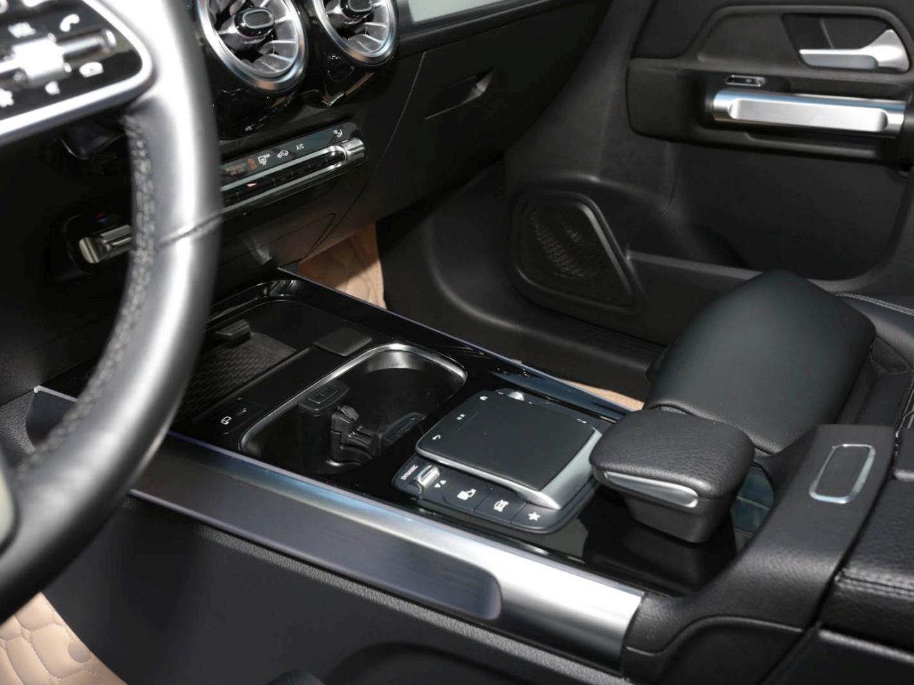 Mercedes-Benz GLB 220 d Progressive Night Panorama Kamera