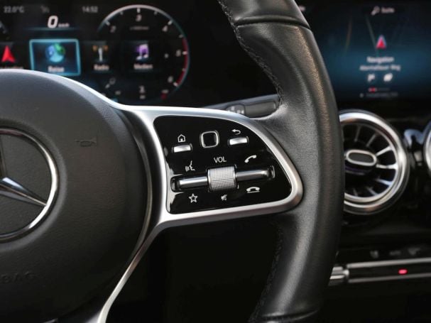 Mercedes-Benz GLB 220 d Progressive Night Panorama Kamera