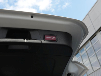 Mercedes-Benz GLB 220 d Progressive Night Panorama Kamera