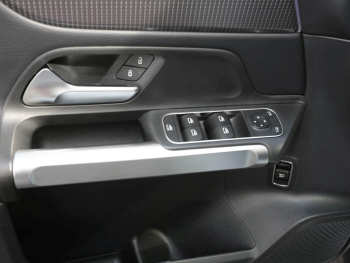 Mercedes-Benz GLB 220 d Progressive Night Panorama Kamera