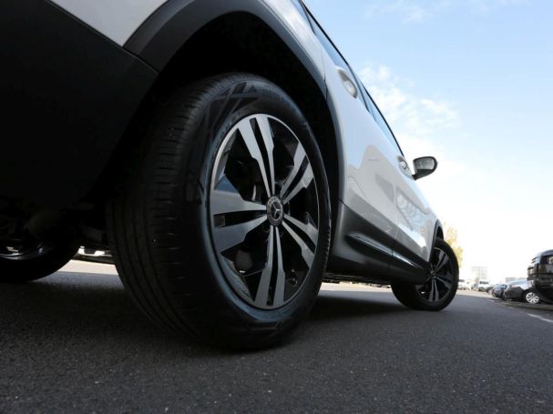 Mercedes-Benz GLB 220 d Progressive Night Panorama Kamera Mercedes-Benz GLB 220 d Progressive Night Panorama Kamera