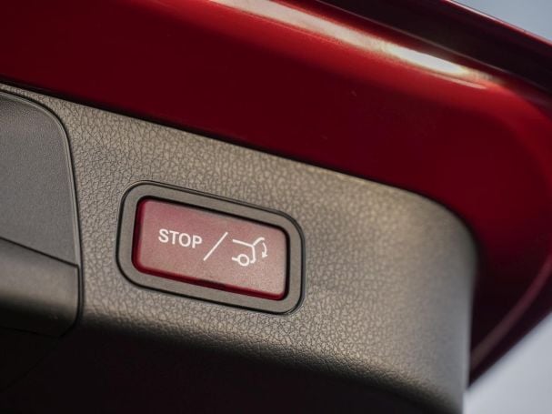 Mercedes-Benz GLB 250 4M Progressive MBUX Navi Memory Kamera