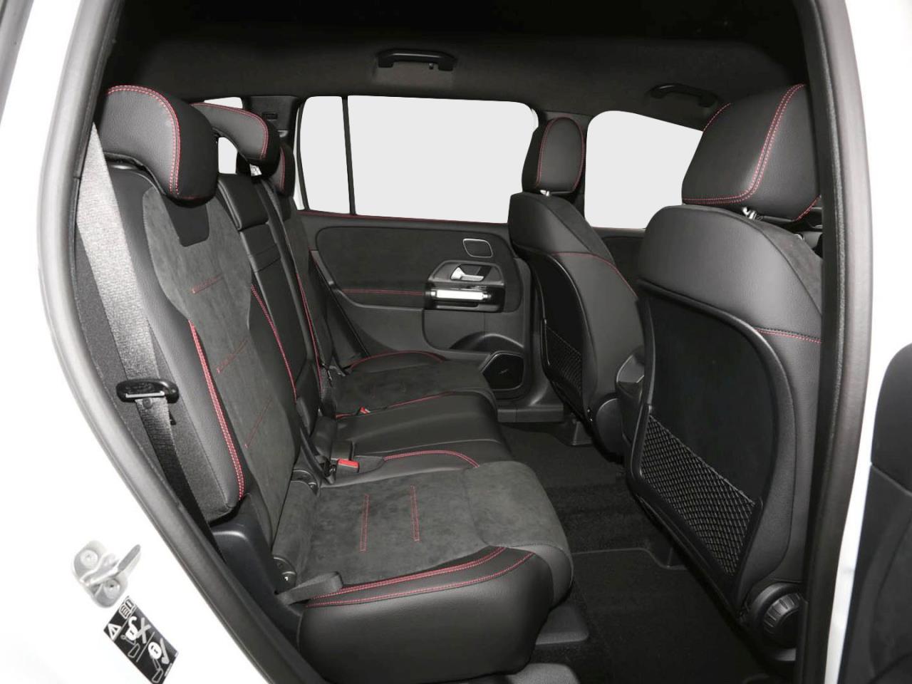 Mercedes-Benz GLB 250 4MATIC AMG Night Kamera Distronic AHK