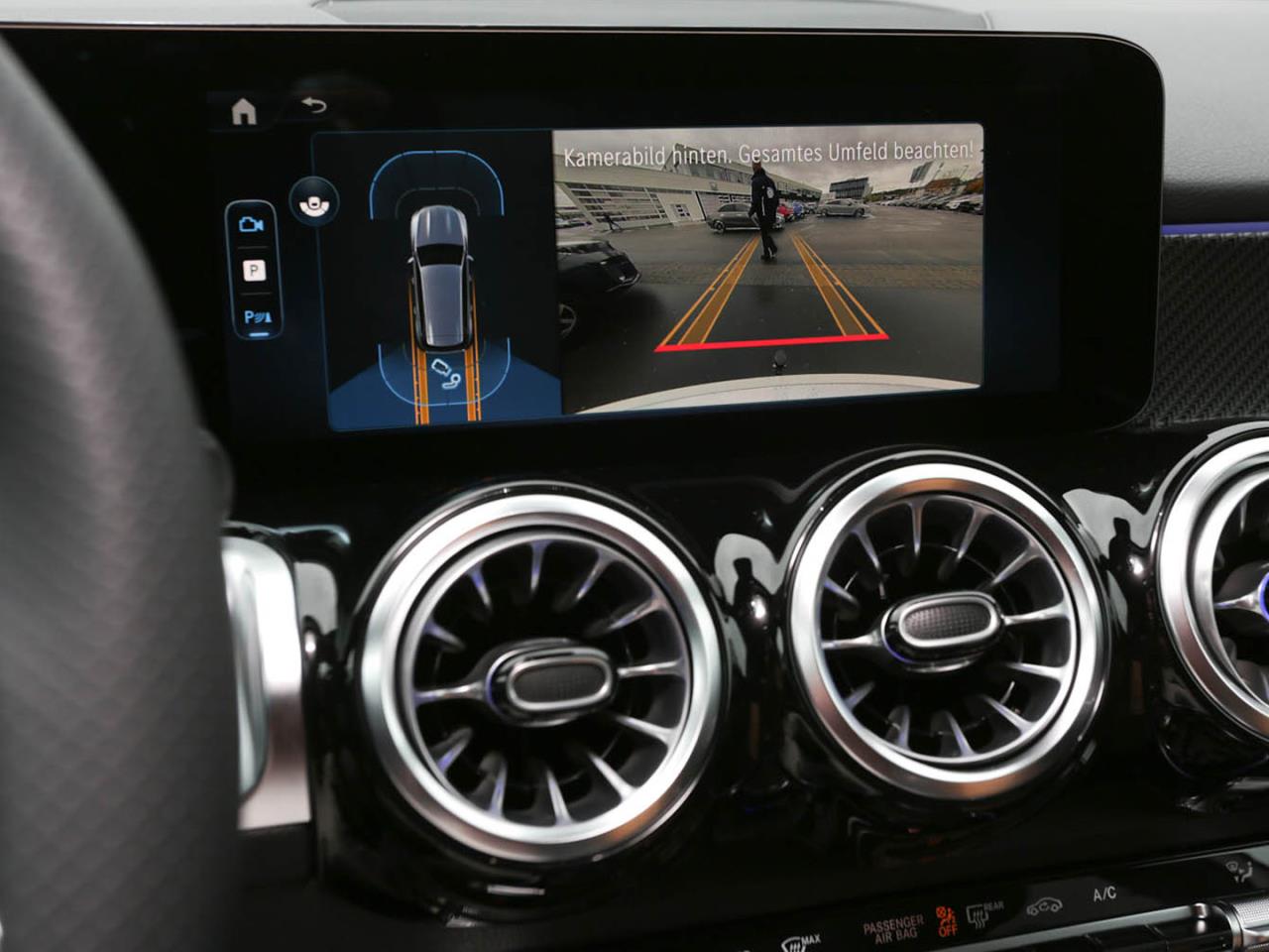 Mercedes-Benz GLB 250 4MATIC AMG Night Kamera Distronic AHK