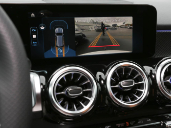 Mercedes-Benz GLB 250 4MATIC AMG Night Kamera Distronic AHK