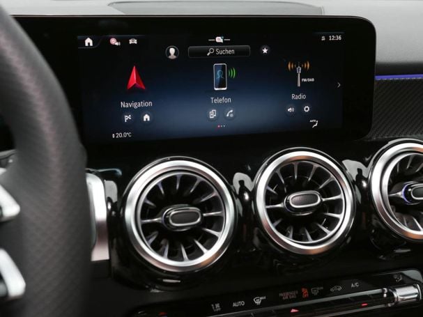 Mercedes-Benz GLB 250 4MATIC AMG Night Kamera Distronic AHK