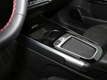 Mercedes-Benz GLB 250 4MATIC AMG Night Kamera Distronic AHK