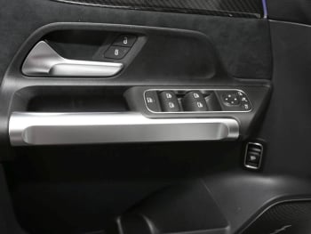 Mercedes-Benz GLB 250 4MATIC AMG Night Kamera Distronic AHK