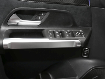 Mercedes-Benz GLB 250 4MATIC AMG Night Kamera Distronic AHK