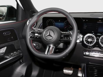Mercedes-Benz GLB 250 4MATIC AMG Night Kamera Distronic AHK