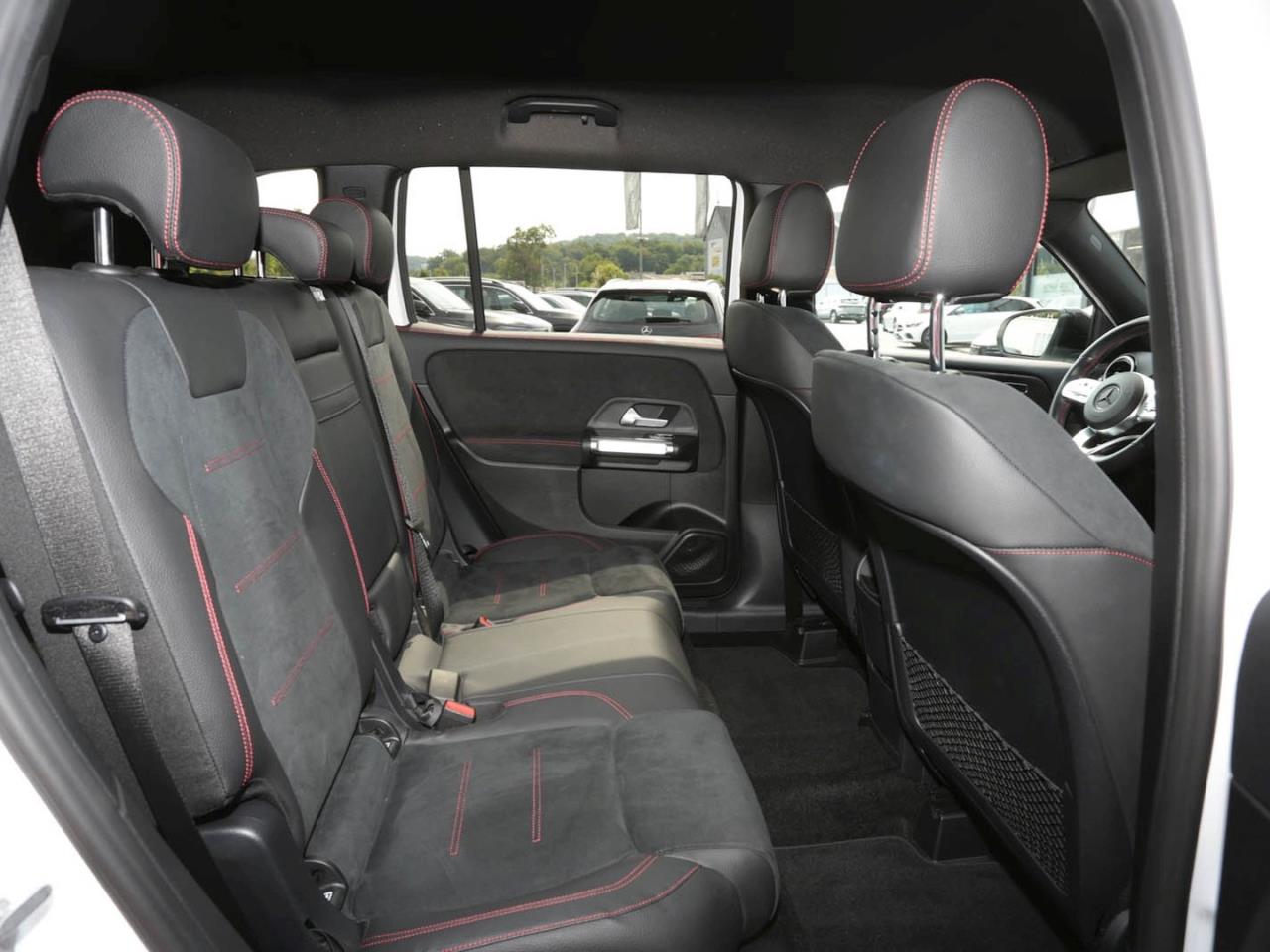 Mercedes-Benz GLB 250 AMG Night EasyP Standhzg Kamera Totwinkel