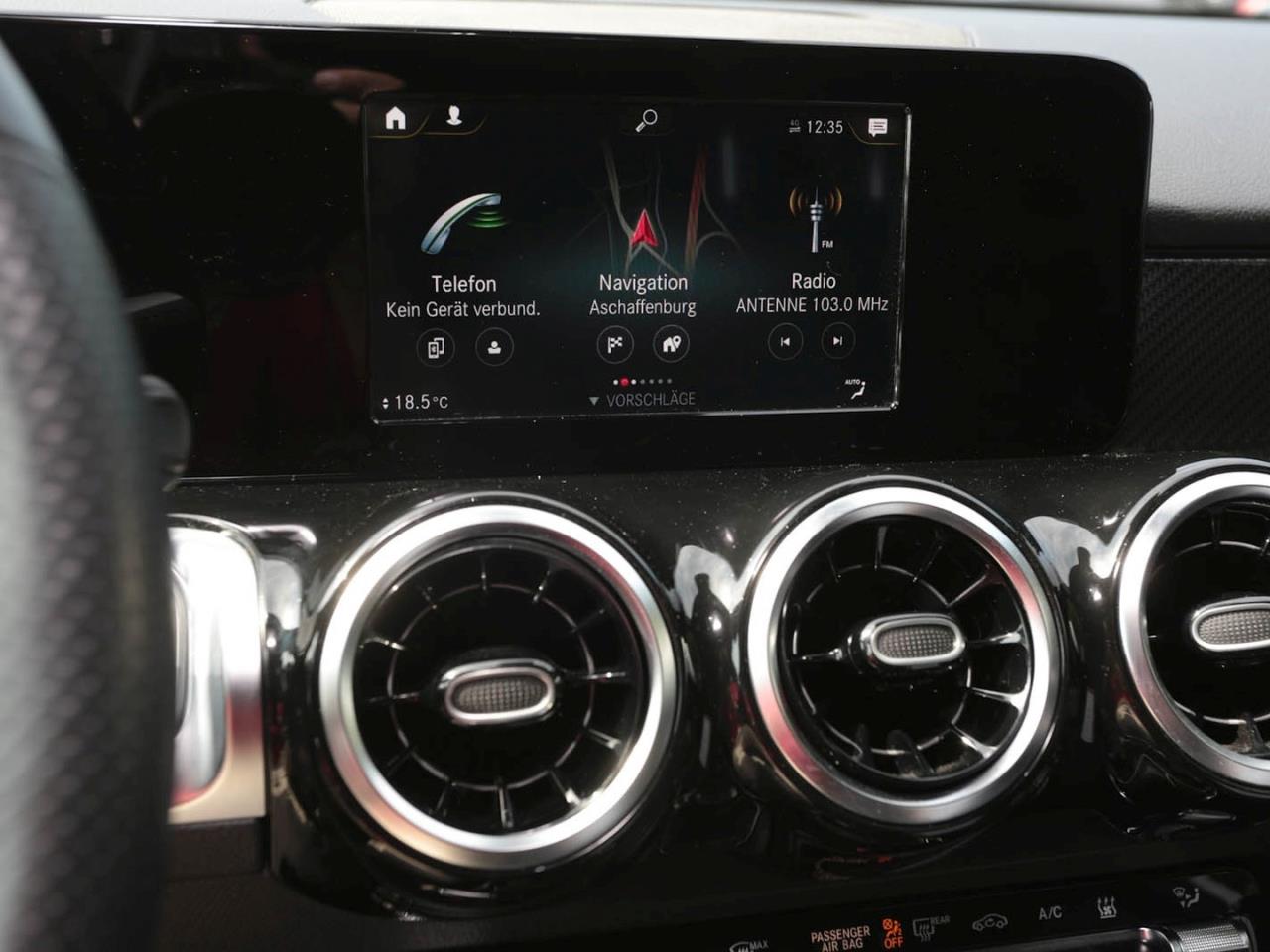Mercedes-Benz GLB 250 AMG Night EasyP Standhzg Kamera Totwinkel Mercedes-Benz GLB 250 AMG Night EasyP Standhzg Kamera Totwinkel