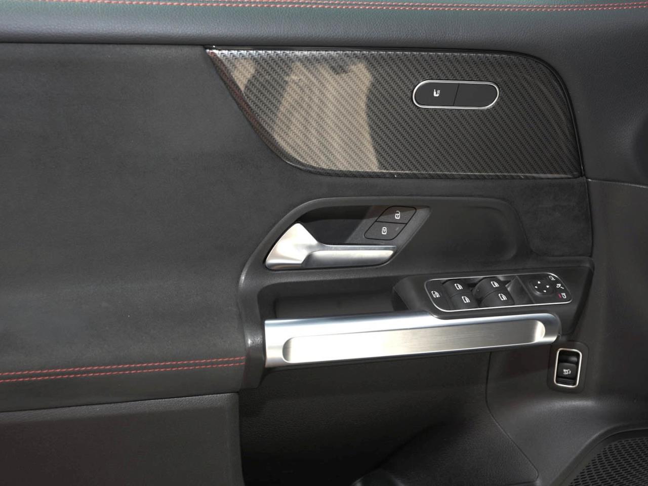 Mercedes-Benz GLB 250 AMG Night EasyP Standhzg Kamera Totwinkel