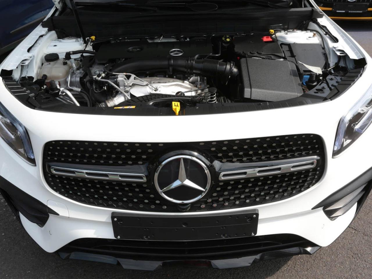 Mercedes-Benz GLB 250 AMG Night EasyP Standhzg Kamera Totwinkel Mercedes-Benz GLB 250 AMG Night EasyP Standhzg Kamera Totwinkel