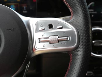 Mercedes-Benz GLB 250 AMG Night EasyP Standhzg Kamera Totwinkel