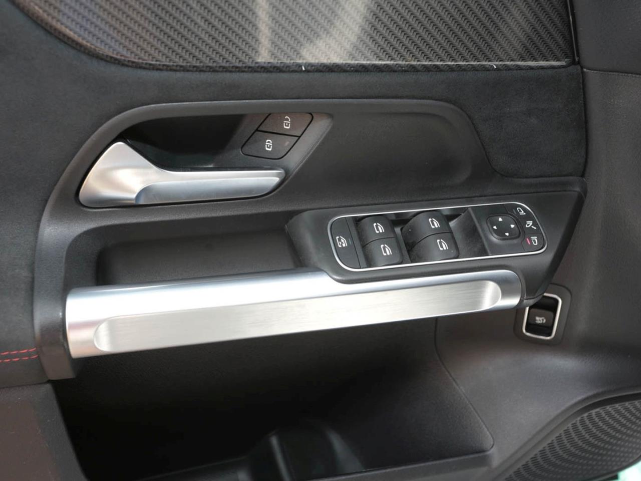 Mercedes-Benz GLB 250 AMG Night EasyP Standhzg Kamera Totwinkel