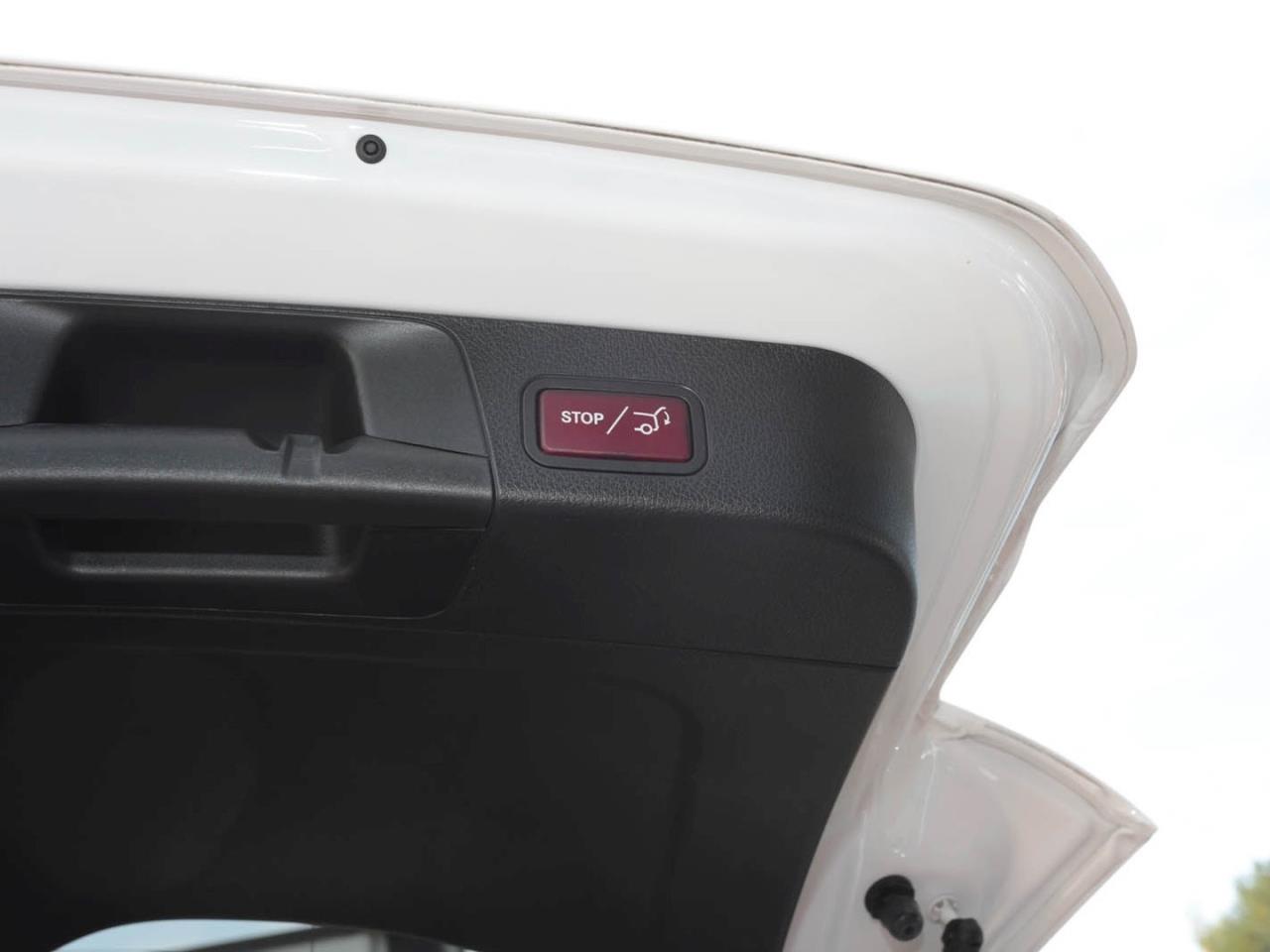 Mercedes-Benz GLB 250 AMG Night EasyP Standhzg Kamera Totwinkel