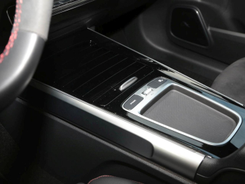Mercedes-Benz GLB 35 AMG 4M Night Standhzg Distronic Kamera