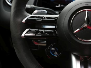 Mercedes-Benz GLB 35 AMG 4M Night Standhzg Distronic Kamera
