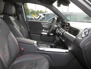 Mercedes-Benz GLB 35 AMG 4M Night Standhzg Distronic Kamera
