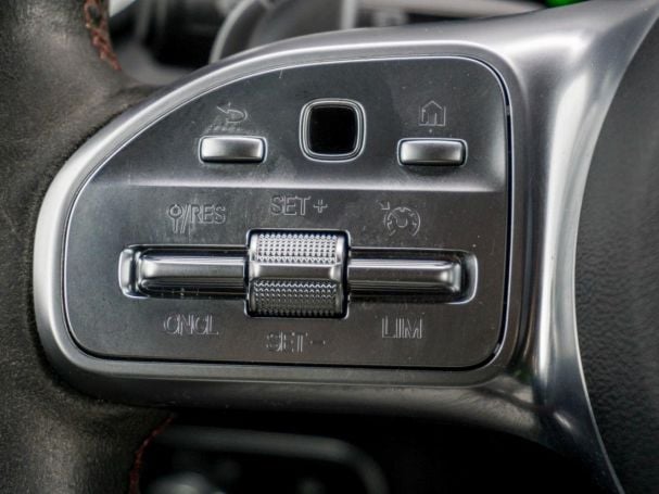 Mercedes-Benz GLB 35 AMG 4M Night Panorama Burmester Kamera