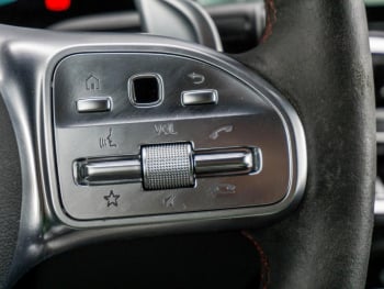 Mercedes-Benz GLB 35 AMG 4M Night Panorama Burmester Kamera