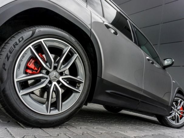 Mercedes-Benz GLB 35 AMG 4M Night Panorama Burmester Kamera Mercedes-Benz GLB 35 AMG 4M Night Panorama Burmester Kamera