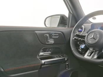 Mercedes-Benz GLB 35 AMG 4M Night Panorama Standhzg HUD 360°