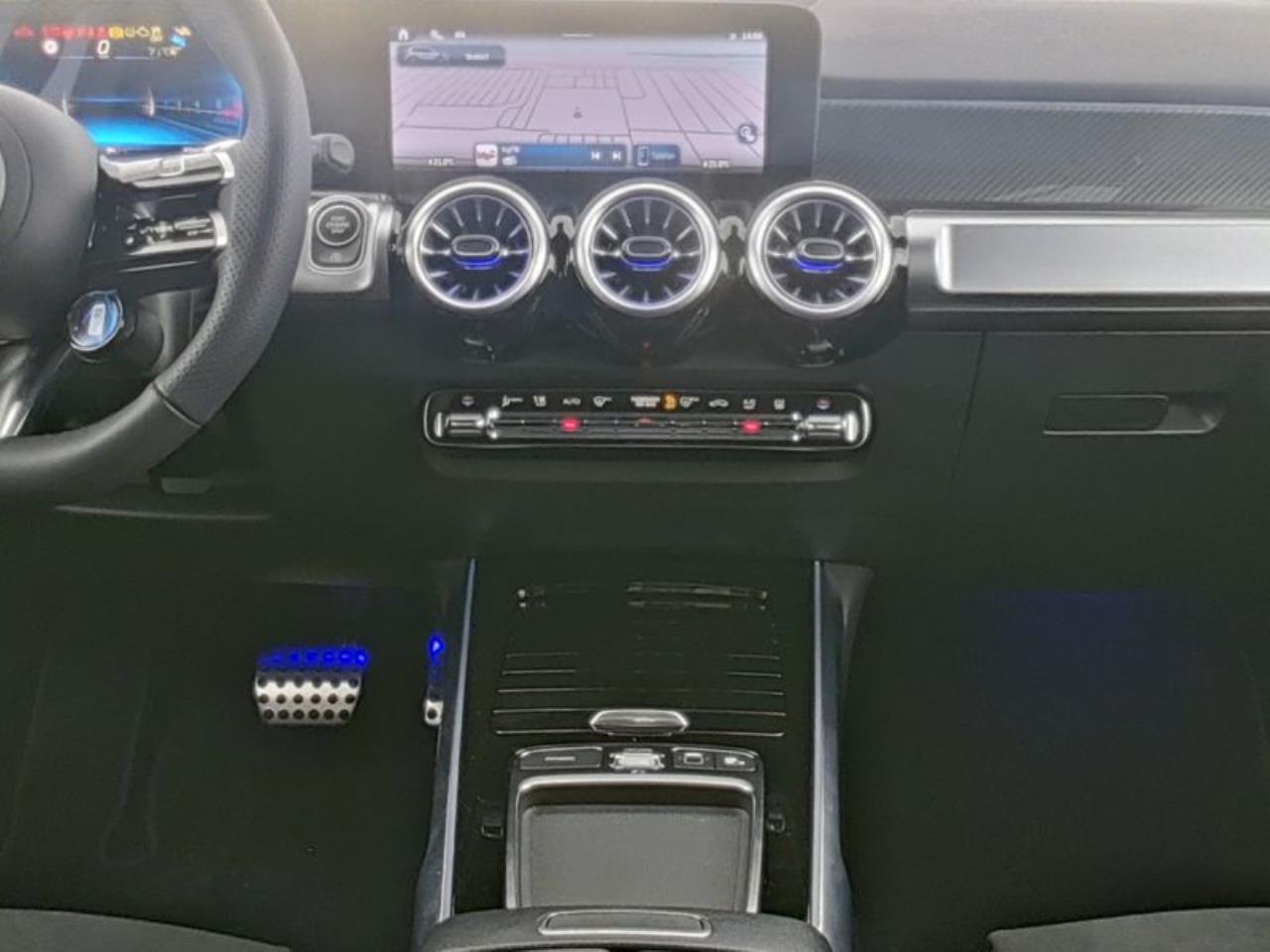 Mercedes-Benz GLB 35 AMG 4M Night Panorama Standhzg HUD 360°